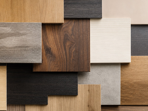 Holz und Oberflächen